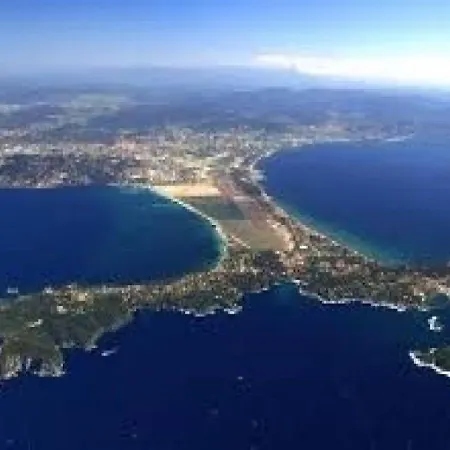 Village St Pierre 1