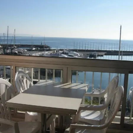 Apartment Village St Pierre 1